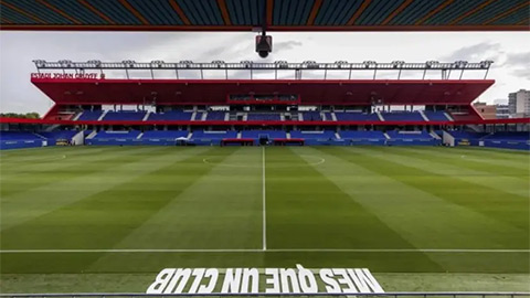  Barca hoãn ngày trở lại sân Camp Nou, vé chợ đen trận gặp Valencia tăng phi mã