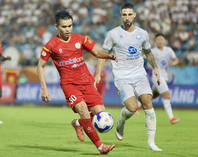 Hy vọng sự ráp nối giữa các cầu thủ PVF-CAND sẽ tốt hơn. Ảnh: Đức Cường