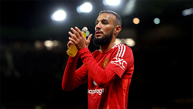 Noussair Mazraoui rất ngưỡng mộ Amorim