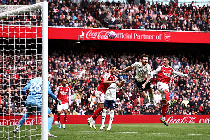 Zubimendi lần đầu tiên trong sự nghiệp lập cú đúp bàn thắng