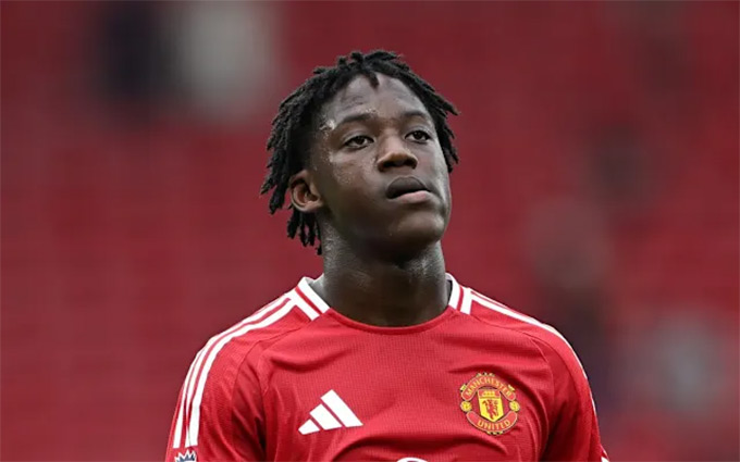 Mainoo nằm trong danh sách cầu thủ dưới 21 tuổi nên không cần đăng ký