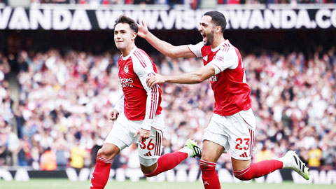  Arsenal đang sở hữu cặp tiền vệ số một Premier League?