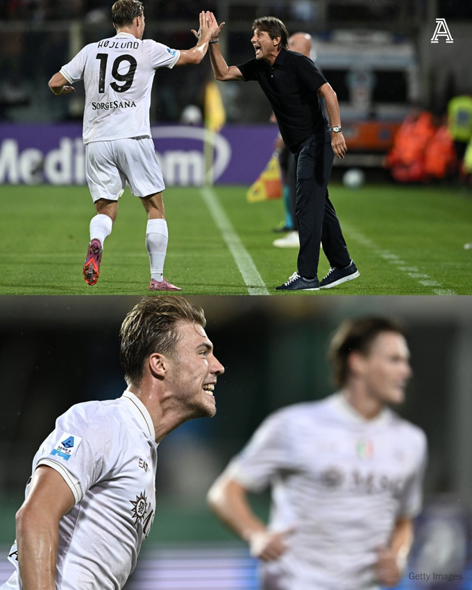 Hojlund ghi bàn chỉ sau 14 phút ở trận ra mắt Napoli