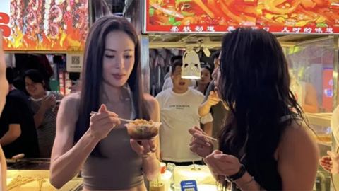  'Tiểu long nữ’ Lý Nhược Đồng khiến đám đông trầm trồ