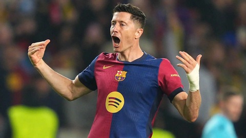  Robert Lewandowski kỷ niệm 150 trận với cú đúp