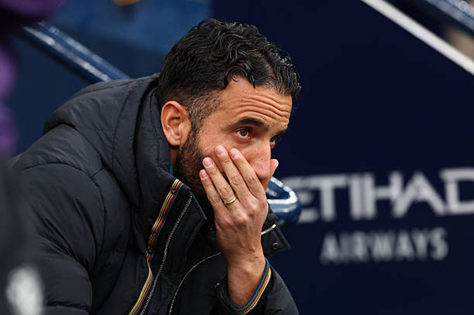 Amorim ngày càng cho thấy sự bất lực trên ghế huấn luyện của MU