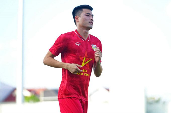 Cựu trung vệ U23 Việt Nam - Lâm Anh Quang là một trong những tân binh vừa đầu quân cho Phú Thọ