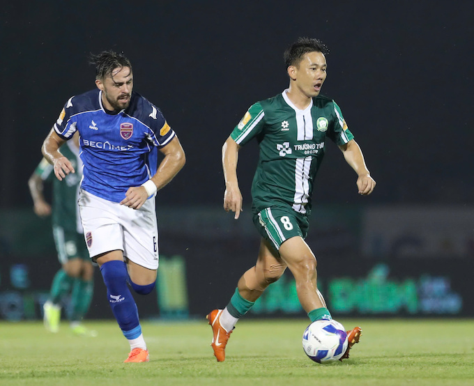 Becamex TP.HCM chỉ sử dụng 1 tiền vệ ngoại tại Cúp QG vừa qua. Ảnh: Anh Khoa