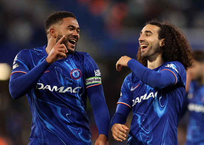 Amorim nhìn đôi cánh của Chelsea mà chỉ biết thèm