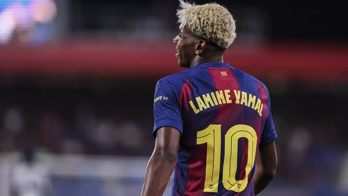 "Cậu bé" Lamine Yamal của Barca giờ đã trưởng thành