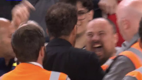 Diego Simeone bị truất quyền chỉ đạo vì xô xát với CĐV Liverpool