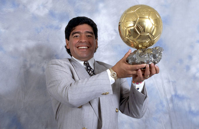 Maradona là người đầu tiên được nhận Quả Bóng Vàng Danh Dự
