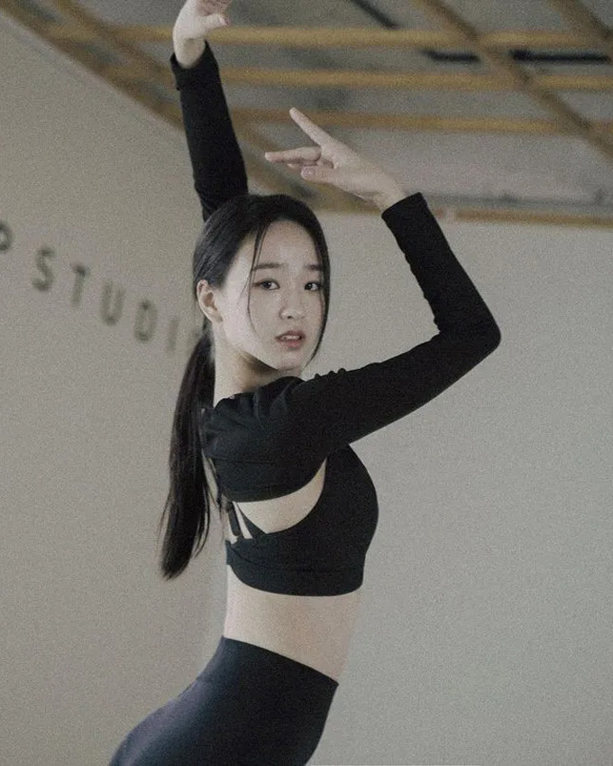 Son Yeon Jae vẫn duy trì được vóc dáng thon gọn