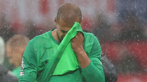  Robert Sanchez lập kỷ lục đáng quên ở trận thua MU