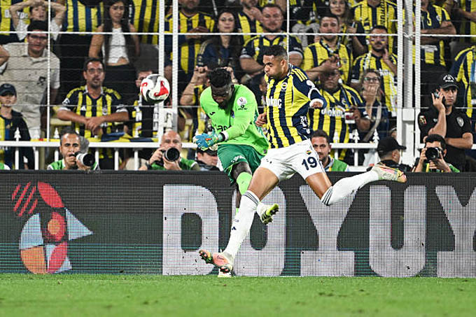 Onana chơi hay hơn kể từ ngày sang Thổ Nhĩ Kỳ