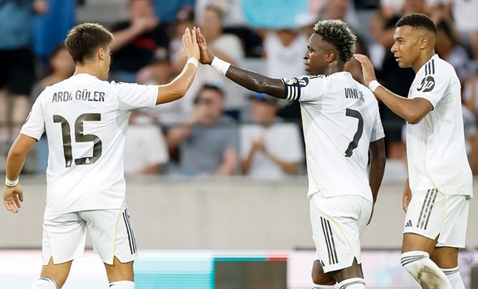 Real Madrid dang bay cao