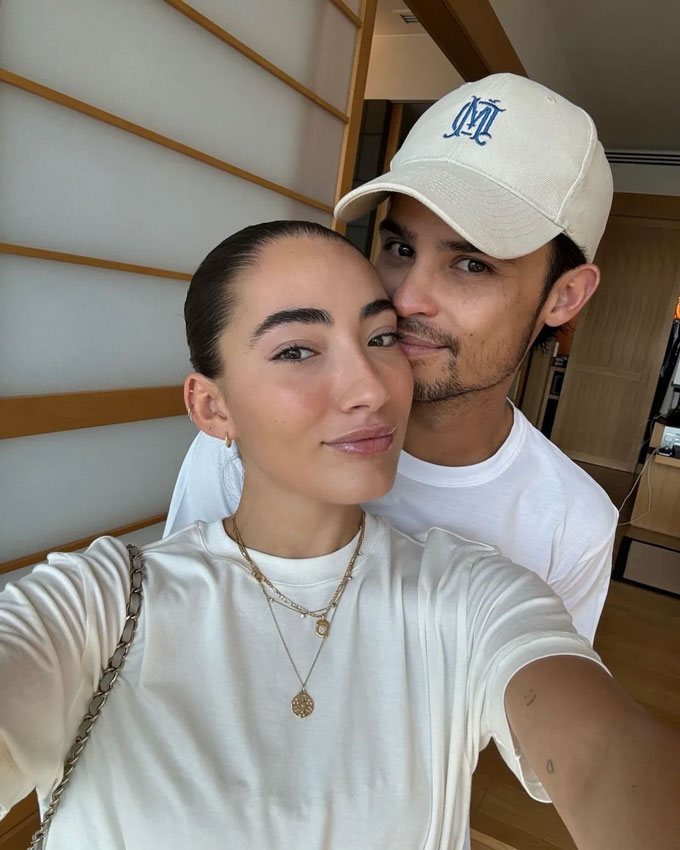 Matilde phải phân bổ thời gian đi lại giữa Anh và Bồ Đào Nha