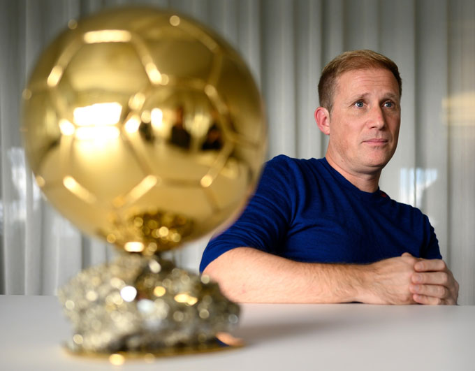 Tổng biên tập của France Football, Vincent Garcia, là người duy nhất hiện đã biết chủ nhân của Quả Bóng Vàng 2025