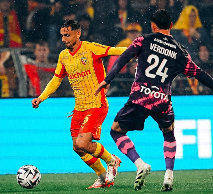 Nhờ HLV Kluivert, anh dễ dàng hòa nhập với Lille