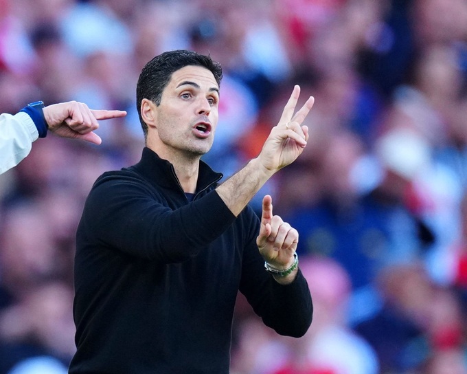HLV Mikel Arteta của Arsenal đáng bị chỉ trích vì đưa ra lựa chọn quá an toàn