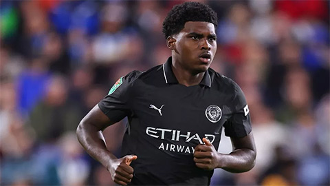  2 con trai cựu 'sát thủ' Heskey cùng ra mắt Man City