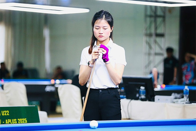 Liên Quỳnh vừa đánh bại Claudia Lalinde để vào vòng 1/8