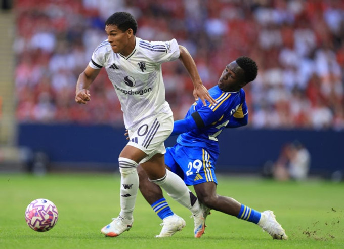 Leon bị Daily Mail đánh giá còn thiếu cả các kỹ năng cơ bản