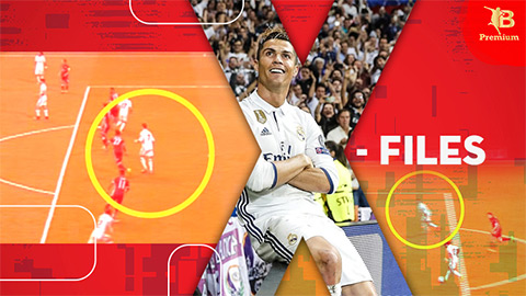  Ronaldo đi vào lịch sử nhờ 2 bàn thắng việt vị trắng trợn