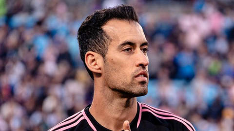  Sergio Busquets giải nghệ