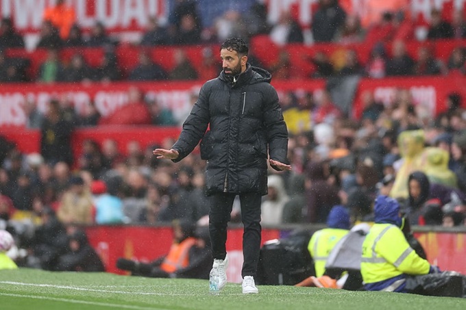 Amorim luôn gặp khó khăn trước các đối thủ ở lưng chừng bảng xếp hạng