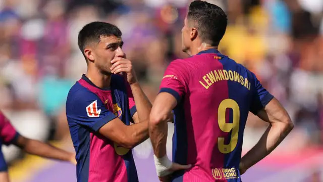 Tomaszewski cho rằng Lewandowski đang bị cô lập ở Barca