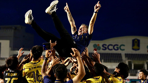  Bóng đá Việt Nam đúng khi không vội nhập tịch như Malaysia