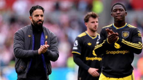  5 HLV thất nghiệp sẵn sàng ứng cứu MU ngay lập tức