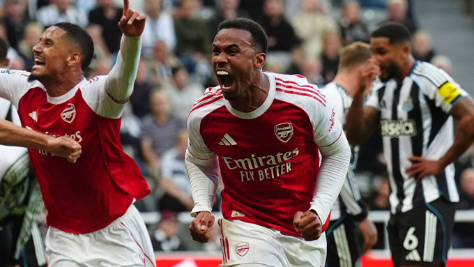 Giờ hãy cứ đặt trọn vẹn niềm tin vào Arsenal