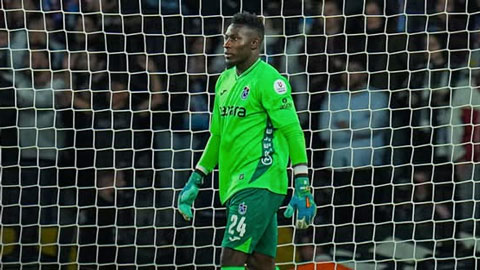  Onana thủng lưới 2 bàn trong 1 phút, bị đồng đội nổi điên mắng chửi