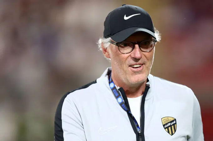 Blanc bị bay mất ghế