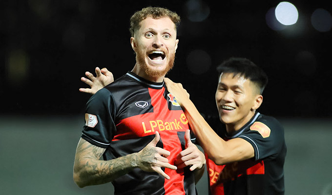 Tiền đạo Geovane đang được HLV Kim Sang Sik và VFF đề xuất nhập quốc tịch - Ảnh: NB