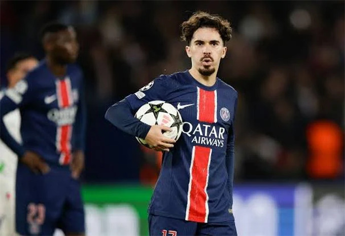 Vitinha đã bị thay ra sớm ở trận gặp Auxerre