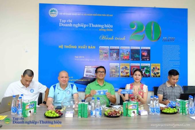 Bốc thăm phân nhánh lịch thi đấu Giải "Pickleball Báo chí đồng hành cùng doanh nghiệp lần thứ I-2025". Ảnh: Vũ Sơn