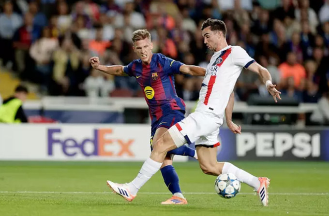 Olmo đã chơi không tốt trước PSG