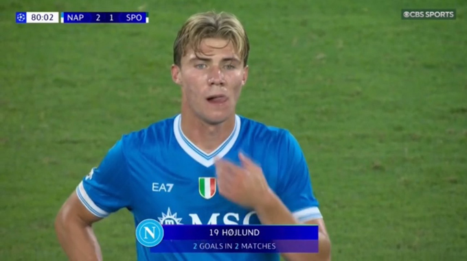 Hojlund ghi 2 bàn giúp Napoli đánh bại Sporting