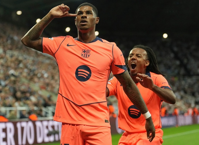 Sau khi rời MU, Marcus Rashford gây ấn tượng mạnh trong màu áo của Barca