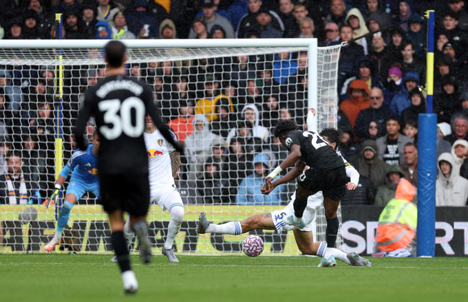 Cú sút thành bàn của Kudus