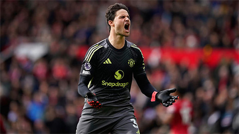  Fan MU kết luận về Lammens sau màn ra mắt trước Sunderland