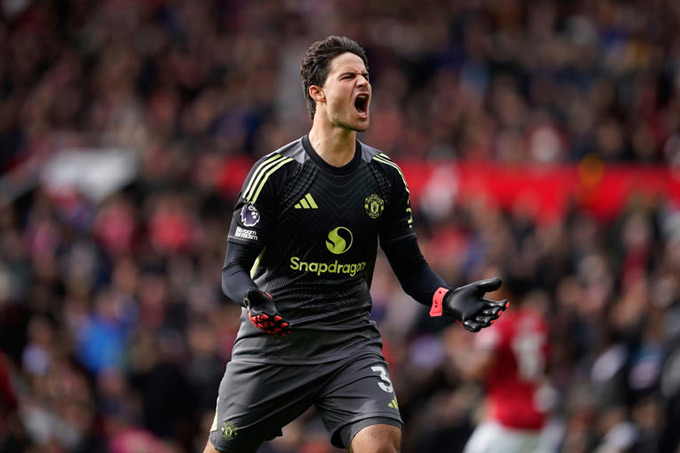 Lammens đã gây ấn tượng mạnh trước Sunderland