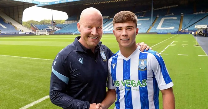 Harry Amass là bản hợp đồng duy nhất của Sheffield Wednesday