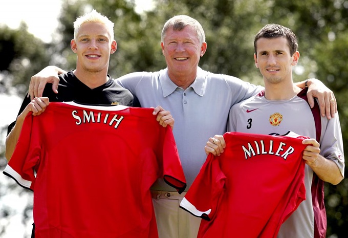 Smith thực hiện thương vụ sốc chuyển sang MU