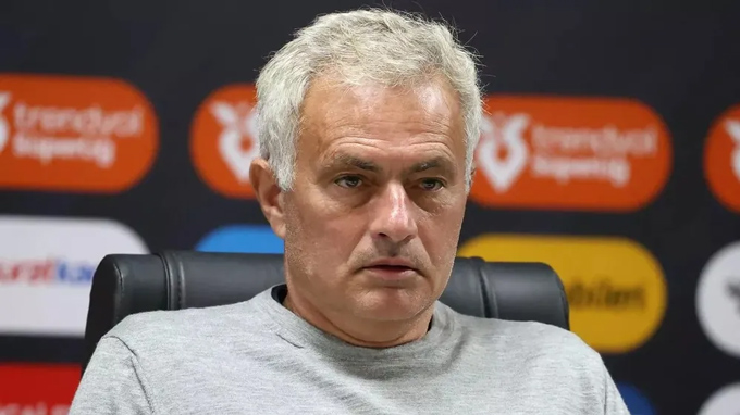 Mourinho tin rằng các HLV ngày nay không nên cố chấp với một sơ đồ chiến thuật