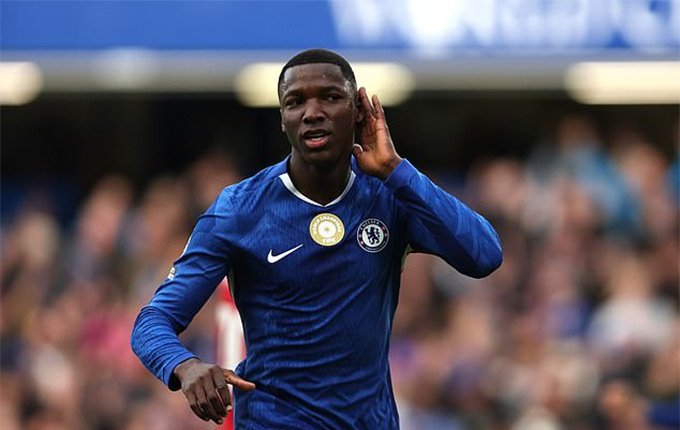 Caicedo nã đại bác mở tỷ số trận đấu