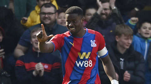  Liverpool sẽ đấu đá dữ dội với Chelsea vào tháng 1